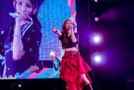 【ライブレポート】IS:SUE、デビュー1周年をファンと祝福「この先の全部の記念日を、REBORNと一緒にいられたら」 - 画像一覧（15/19）