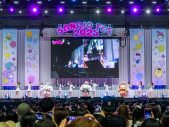 【ライブレポート】＝LOVE『SANRIO FES 2025』出演！話題の新曲「とくべチュ、して」に加えサンリオキャラとのコラボも - 画像一覧（3/5）