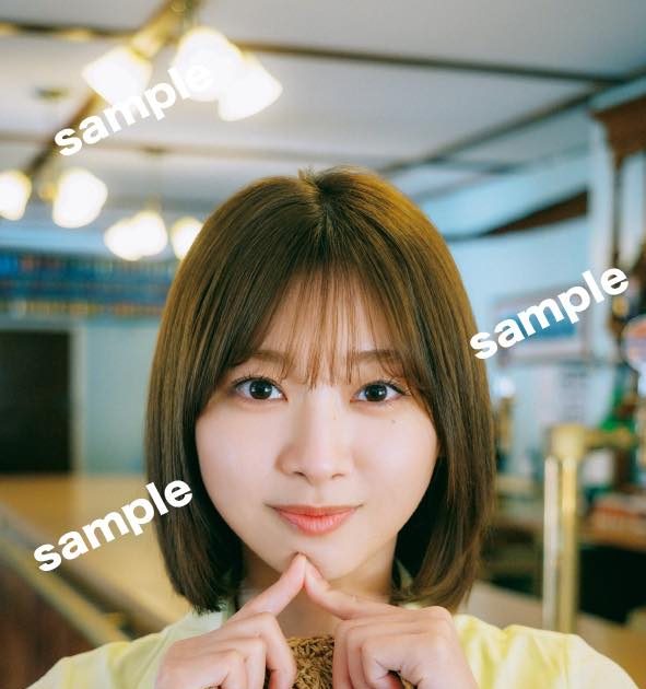 富田鈴花1st写真集『鈴花サーキット』書店別特典ポスター5点＆ポスト