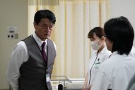 新日曜ドラマ『DOCTOR PRICE』第1話を振り返る新規場面写真が到着！岩田剛典と蒔田彩珠からのコメントも - 画像一覧（10/18）