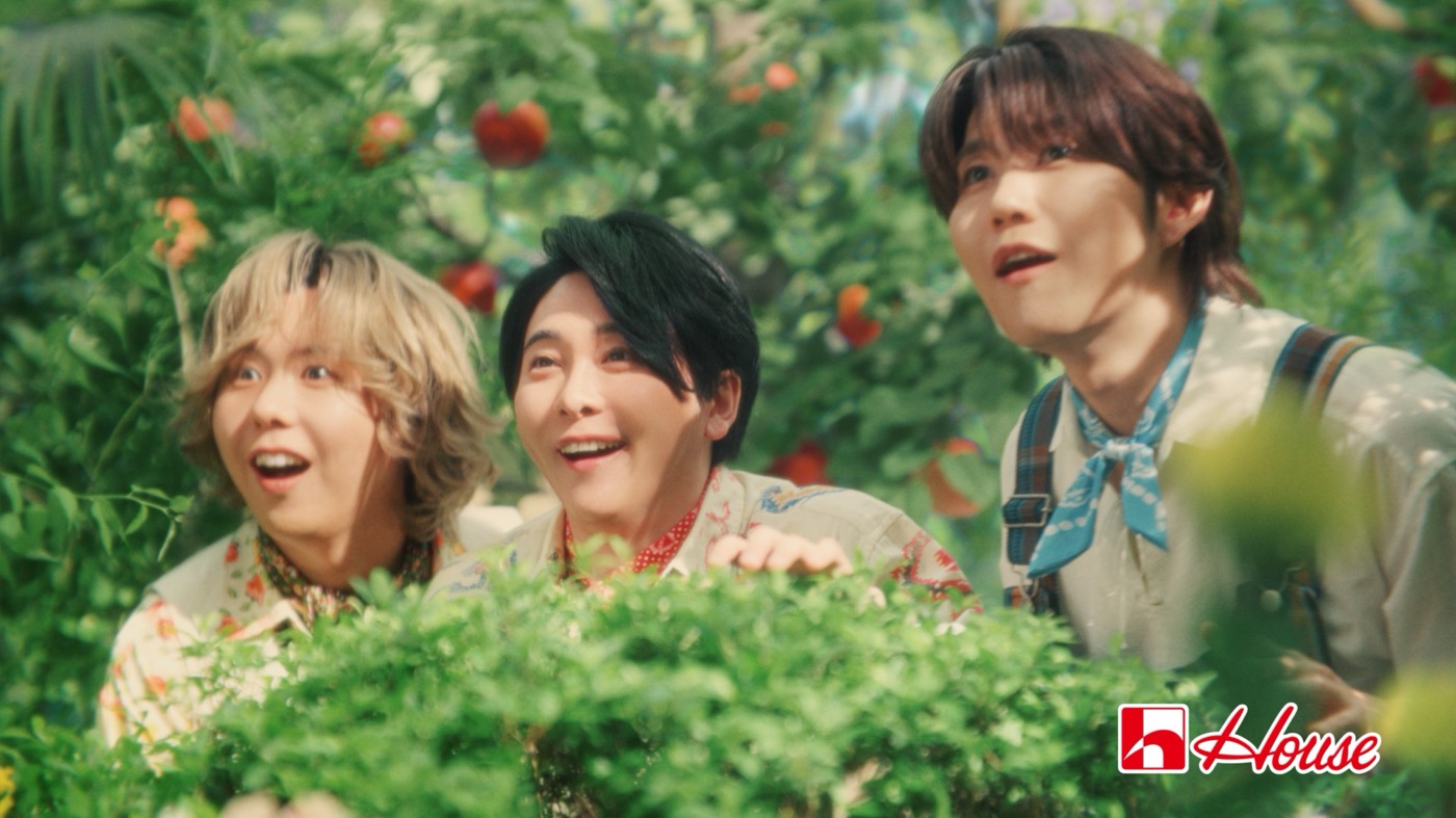 Mrs. GREEN APPLE“ハウスカレー”新TVCMに登場！ミセスロゴの