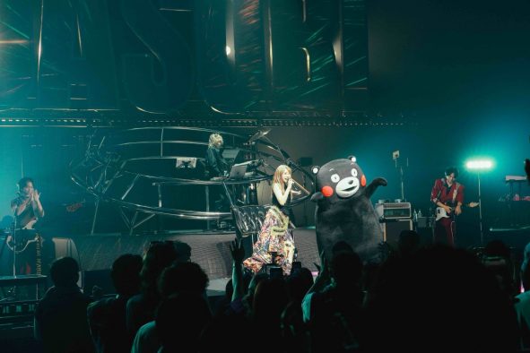 【ライブレポート】YOASOBI初のホールツアー開幕！初日・熊本公演にくまモンがサプライズ登場