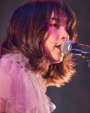 のん、カッコよすぎるライブショットに大反響！「ロックプリンセスのん！」