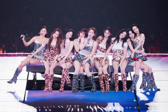 【ライブレポート】TWICEワールドツアー日本公演開幕！観客席を360度開放し、新曲2曲を解禁前初披露