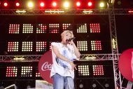 【ライブレポート】BUDDiiS『コカ･コーラ SUMMER FES 音楽LIVE』に3年連続出演！熱いセトリでファンを魅了 - 画像一覧（6/12）