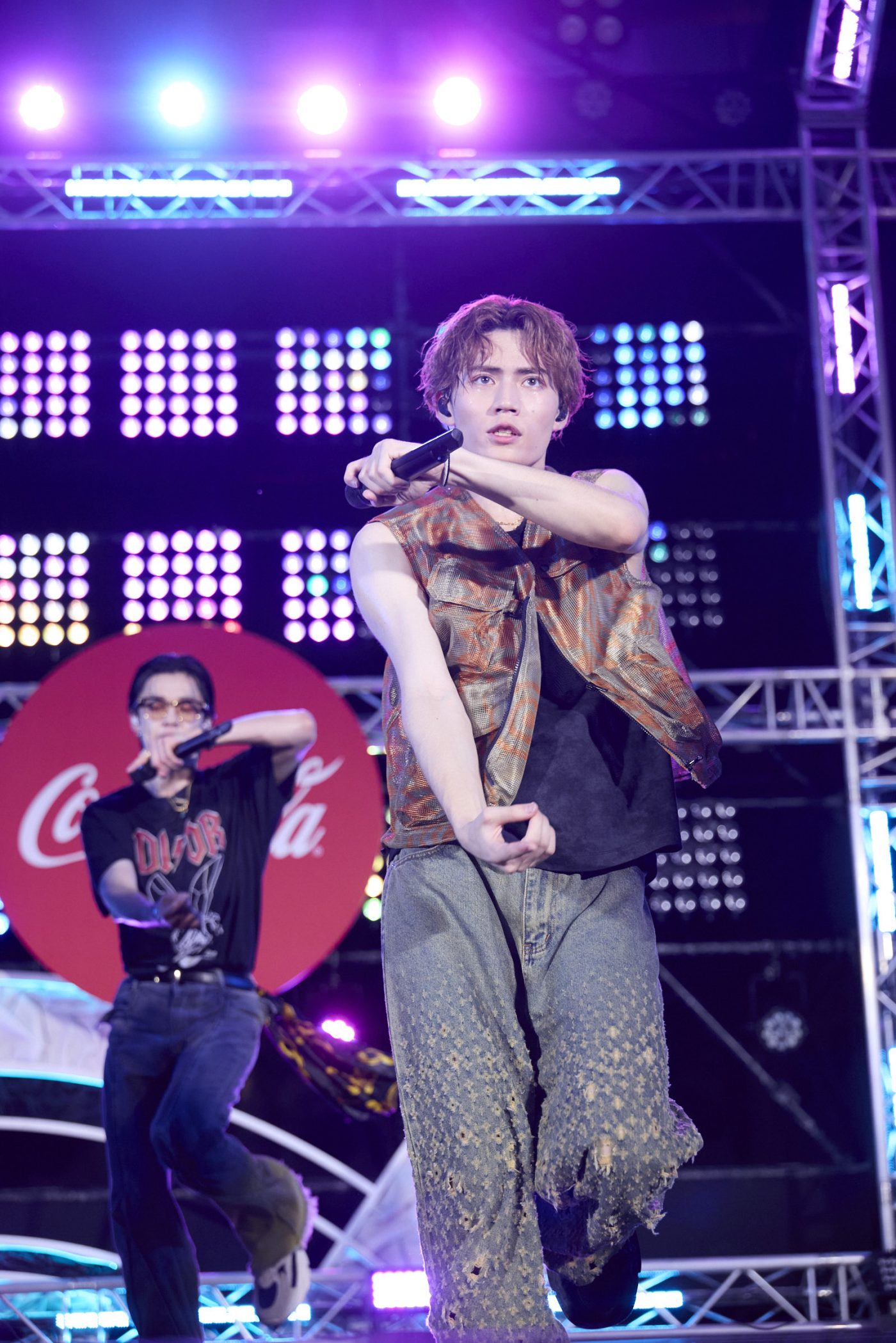 【ライブレポート】BUDDiiS『コカ･コーラ SUMMER FES 音楽LIVE』に3年連続出演！熱いセトリでファンを魅了 - 画像一覧（8/12）