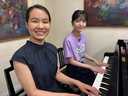 乃木坂46久保史緒里が24時間テレビチャリティーライブ生中継で視覚障がいの少女とピアノ連弾に挑戦