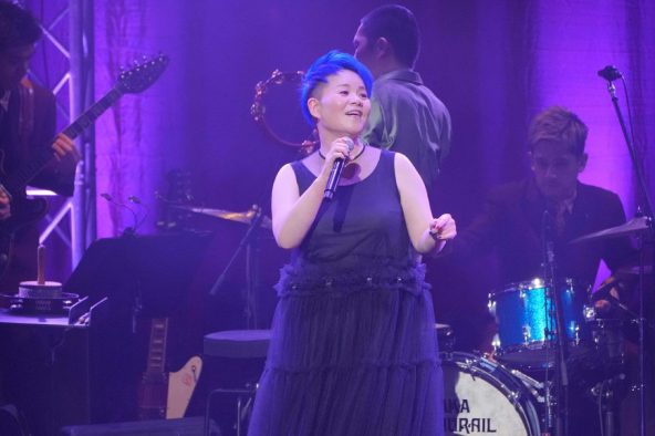 【ライブレポート】歌怪獣アヤ・シマヅ（島津亜矢）がオーサカ＝モノレールと大暴れ！ジャンルレスに圧巻の歌声を披露