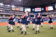 【ライブレポート】NMB48、京セラドームでの阪神×ヤクルト戦に登場！恋を野球になぞらえた「チューストライク」を披露 - 画像一覧（4/10）