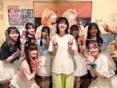 のん、音楽イベントのステージ裏で朝ドラ『あまちゃん』で共演した美保純と再会「奇跡の夏でした」 - 画像一覧（5/8）