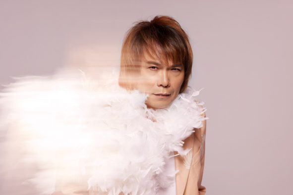 台湾ロック界のスーパースター・伍佰（ウーバイ）初の日本盤『純白的起點＜純白の出発点＞』発売決定