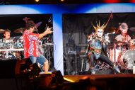 【ライブレポート】TUBE、恒例の横浜スタジアムライブで圧巻のライブ！豪華シークレットゲストも続々登場 - 画像一覧（35/59）