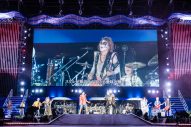 【ライブレポート】TUBE、恒例の横浜スタジアムライブで圧巻のライブ！豪華シークレットゲストも続々登場 - 画像一覧（43/59）