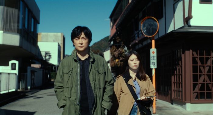 福山雅治×有村架純が“叔父姪バディ”で真相を探る！映画『ブラック・ショーマン』場面写真11点解禁