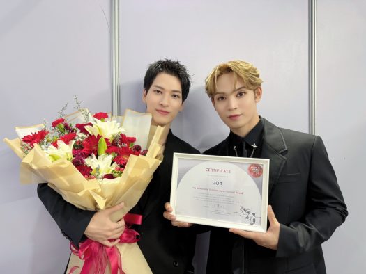 JO1、⽇本とタイの⽂化交流10周年記念イベントで最⾼栄誉賞を受賞「（タイ語で）SKYとSHOが到着したよ！」