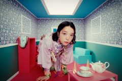 上白石萌音、絢香の新曲「Wonder!」MVに出演「人生で初めて親に買ってもらったJ-POPのCDが絢香さんでした」