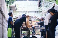 森崎ウィン＆向井康二、映画『（LOVE SONG）』よりタイで撮影中のメイキング写真解禁 - 画像一覧（3/9）