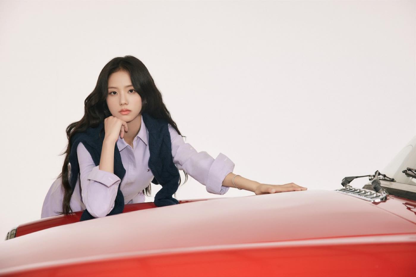 BLACKPINK・JISOOトミー ヒルフィガー新キャンペーンに登場！新ビジュアル10点一挙公開 - 画像一覧（1/10）