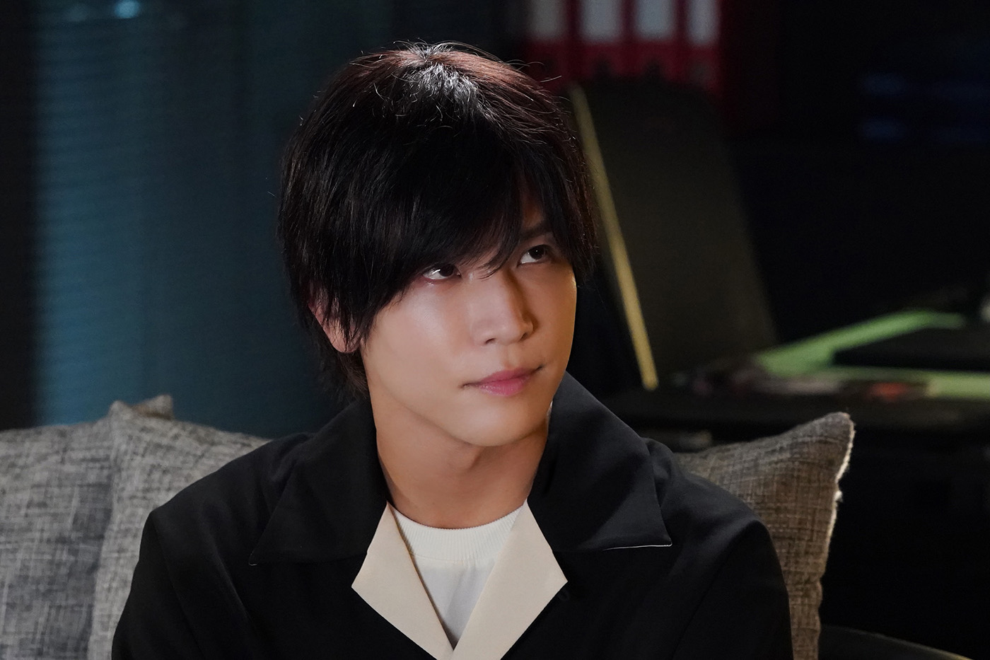 鳴木（岩田剛典）と夜長（蒔田彩珠）のはじまりの物語『DOCTOR PRICE』Huluオリジナルストーリー独占配信 - 画像一覧（1/4）