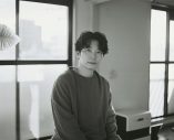 星野源、映画『平場の月』主題歌「いきどまり」を書き下ろし！主題歌をのせた最新予告映像も解禁 - 画像一覧（1/3）