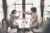 芳根京子×髙橋海人初共演の映画『君の顔では泣けない』場面写真解禁…入れ替わった二人の切ない15年間がここに - 画像一覧（1/2）