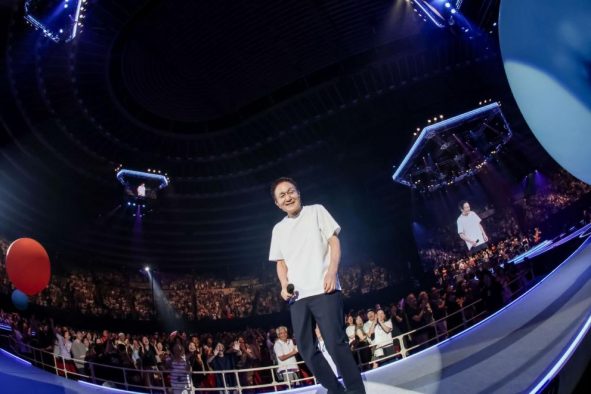 【ライブレポート】小田和正、78歳での全国アリーナツアー完走！松たか子、スキマスイッチら親交深いアーティストも多数登場