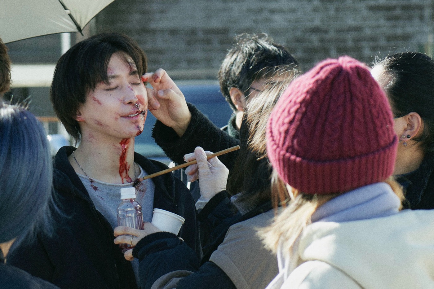 【レポート】Snow Man佐久間大介、SUPER BEAVER渋谷龍太らが熱演！映画『ナイトフラワー』現場レポート＆メイキング写真公開