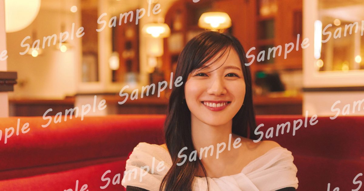 河田陽菜2nd写真集より、書店別ポスター4種＆ポストカード14種の特典