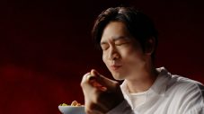松下洸平が豪快に食べる！“こくうまキムチ”新TVCM公開 - 画像一覧（7/13）