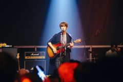 Snow Man向井康二、映画『（LOVE SONG）』よりライブシーン一部公開！「ソウタに届くように歌いました」