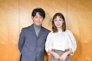 大泉洋×宮﨑あおい、ドラマ『ちょっとだけエスパー』を語る。「“大泉さんの魅力が爆発する役だろうな”と思っていました」（宮﨑） - 画像一覧（1/3）