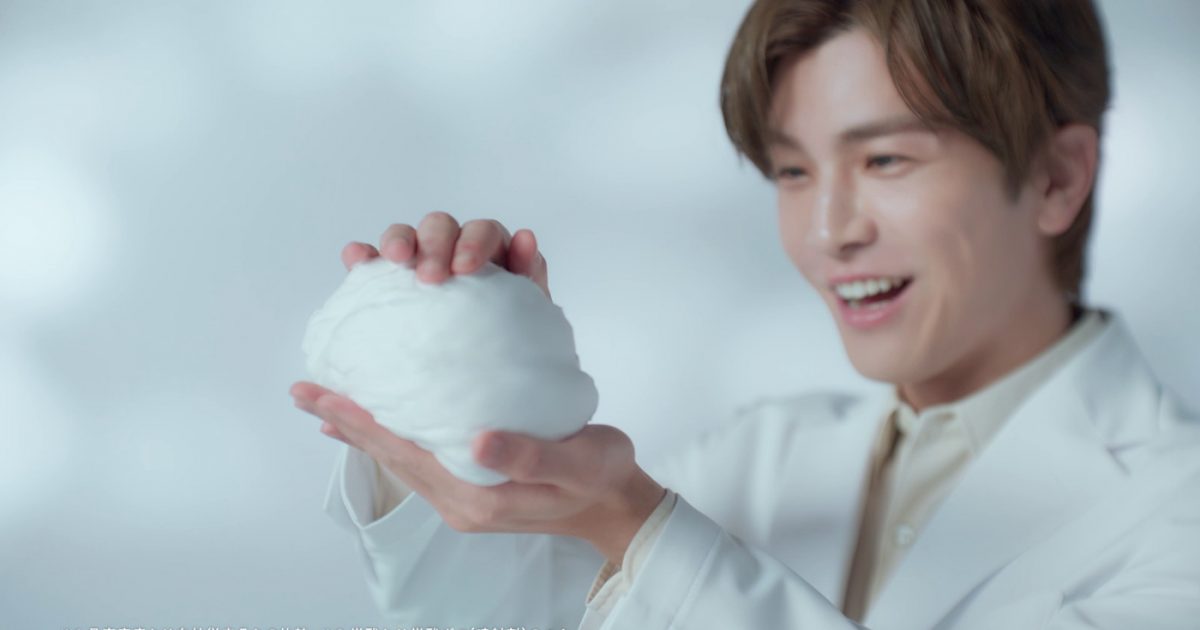 岩田剛典「天才だ…！」が口癖のハイテンションな研究員に。メンズ