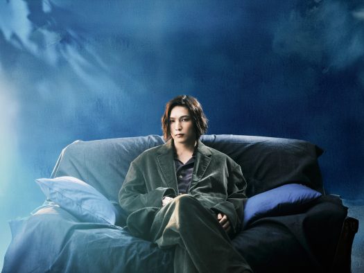 レイニ新曲「ナイトサーカス」MV公開！初パッケージ作品となる1stアルバム『Act. 0』発売決定