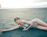 松田里奈1st写真集より、夕焼けのビーチで撮影した水着カット解禁 - 画像一覧（6/6）