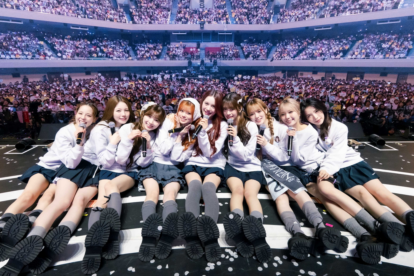 【レポート】NiziU『NiziU Live with U 2025 “NEW EMOTION : Face To Face”』が日本武道館にてファイナル！アリーナツアーも発表 - 画像一覧（1/10）