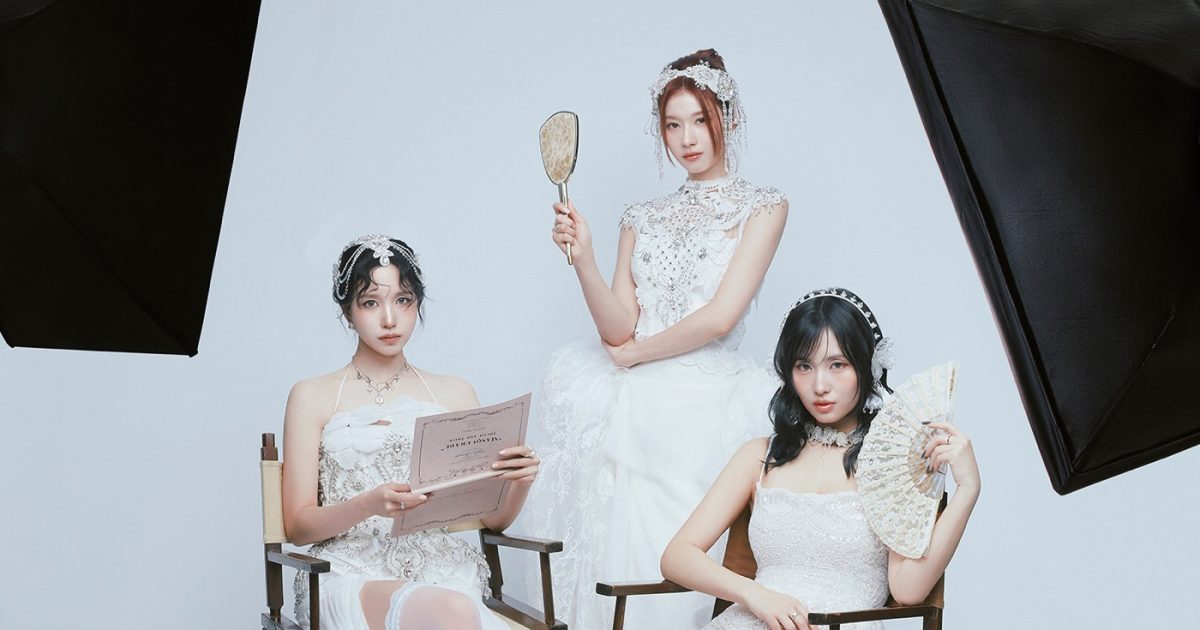 MISAMO日本1stアルバム『PLAY』ジャケット写真公開！形態ごとに異なる