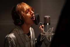 SUPER BEAVER渋谷龍太、映画『楓』でスピッツの「楓」をカバー！「ガクガク震えながらオファーを受けさせていただきました」