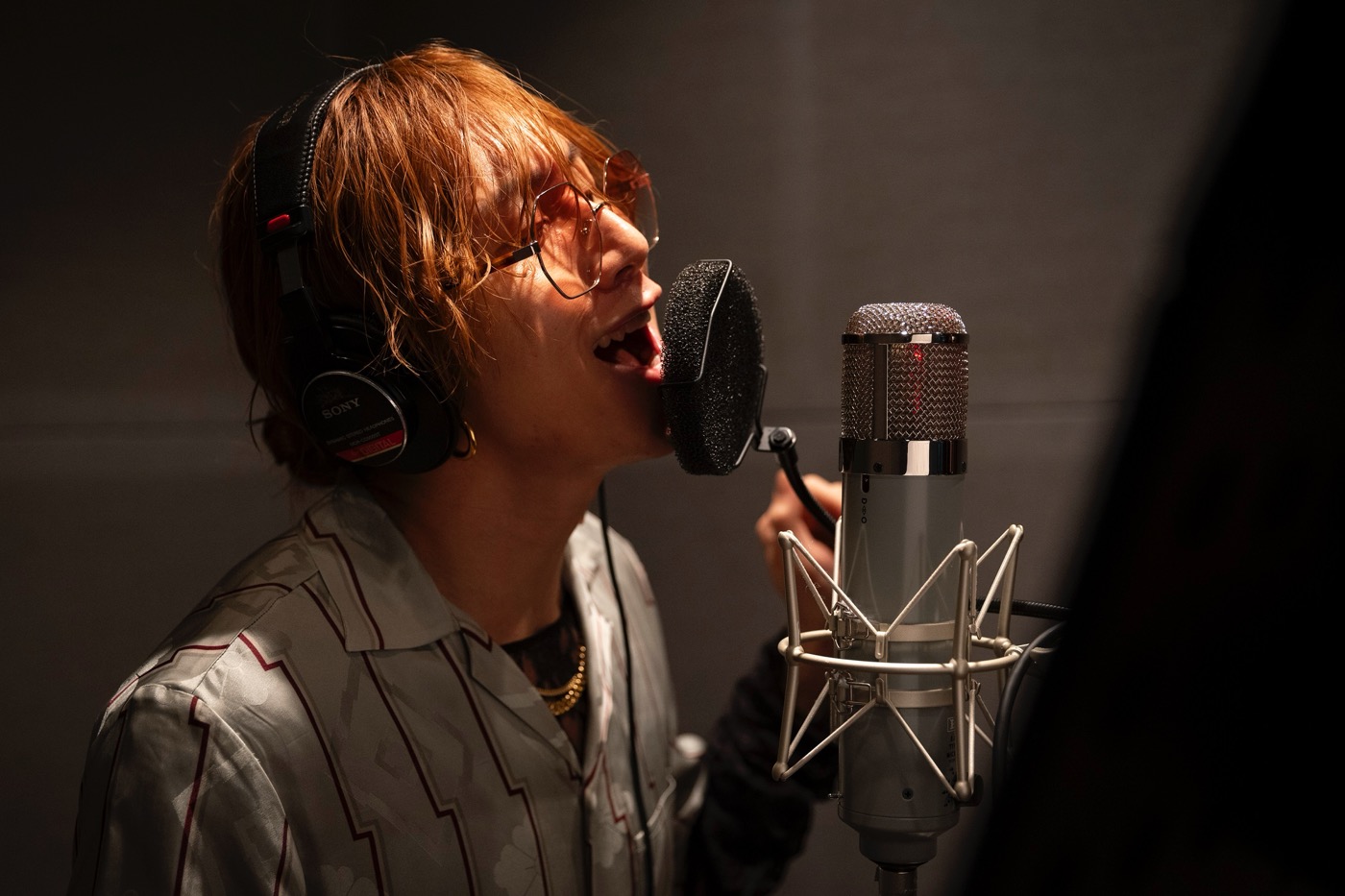 SUPER BEAVER渋谷龍太、映画『楓』でスピッツの「楓」をカバー！「ガクガク震えながらオファーを受けさせていただきました」 - 画像一覧（1/8）