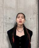 のん、個性的な三つ編みスタイルに大反響！「全身斬新アート」「新たな魅力が披露されたみたい」