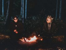 King Gnuのドラマー勢喜遊とプロデューサーのYohji Igarashiによるプロジェクトが、山梨の大自然を舞台に圧巻のパフォーマンス