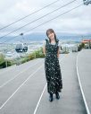 松田里奈1st写真集より高台の展望台で撮影した黒のワンピース姿公開！全国6つの大型書店でパネル展開催決定 - 画像一覧（1/1）