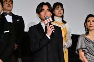 【レポート】向井康二『ラストマン』イベントで「こんばんは！『ラストマン』の…あ、違うわ、Snow Manの向井康二です！」 - 画像一覧（4/13）