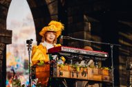 【ライブレポート】Mrs. GREEN APPLE、5大ドームツアーファイナルを東京ドームで開催！高さ20メートルの巨大な“バベルの塔”が出現 - 画像一覧（8/17）