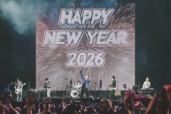 【ライブレポート】ポルノグラフィティ、7年ぶりのカウントダウンライブ『みなとみらいロマンスポルノ’25 ～THE OVEЯ～』が大盛況で終了