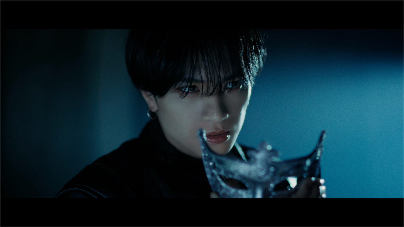 中島健人、2ndアルバム『IDOL1ST』のリード曲「XTC」のMVを公開！アイドルのベールを脱ぎ去り神秘的な影を表現