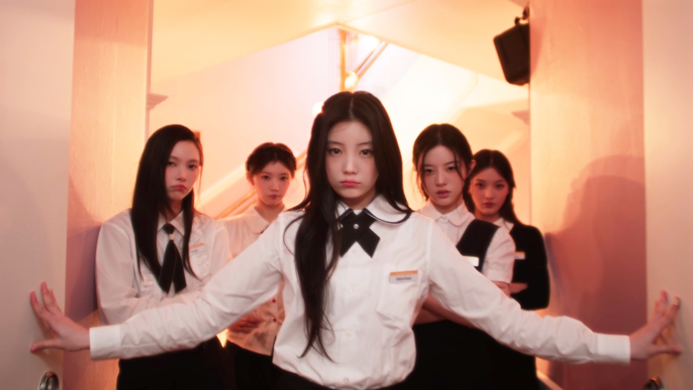 ILLIT魔法のレストランを舞台にした「Sunday Morning」MV公開