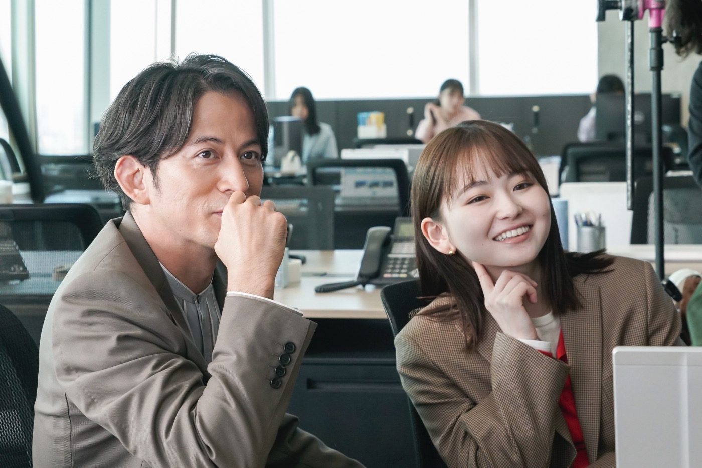 岡田准一＆山田杏奈が朝から自分を甘やかす！マクドナルド“朝マック(R)”新TVCM公開