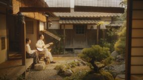 ハンバート ハンバート『うたコン』で朝ドラ『ばけばけ』のセットから主題歌「笑ったり転んだり」を披露