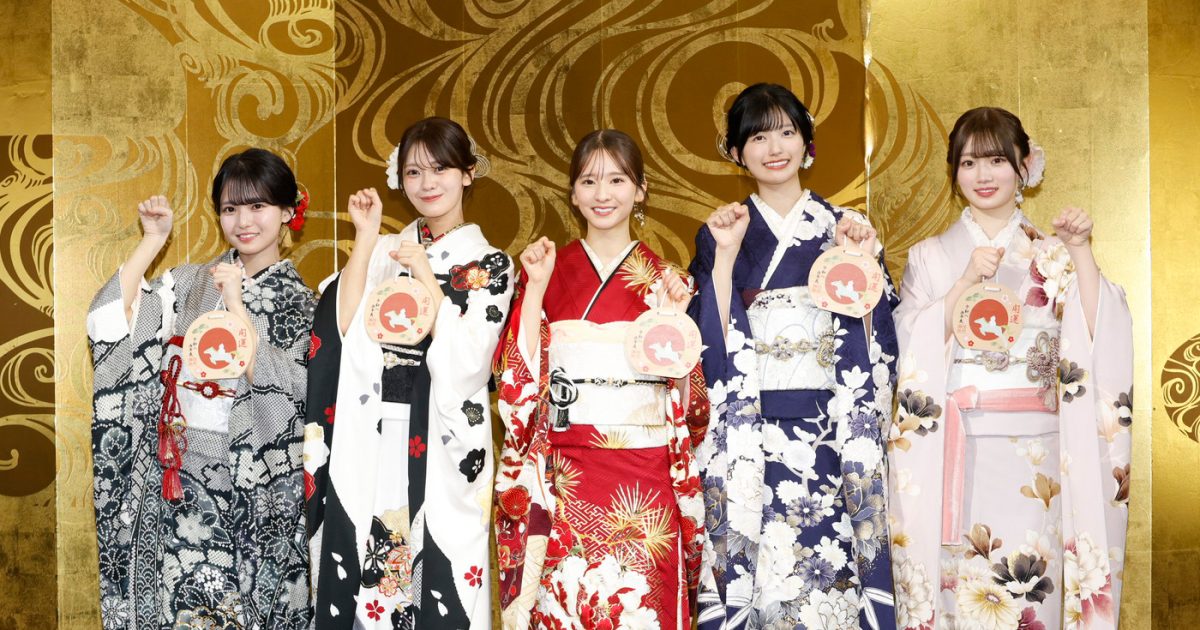乃木坂46の新成人5人が乃木神社で成人式