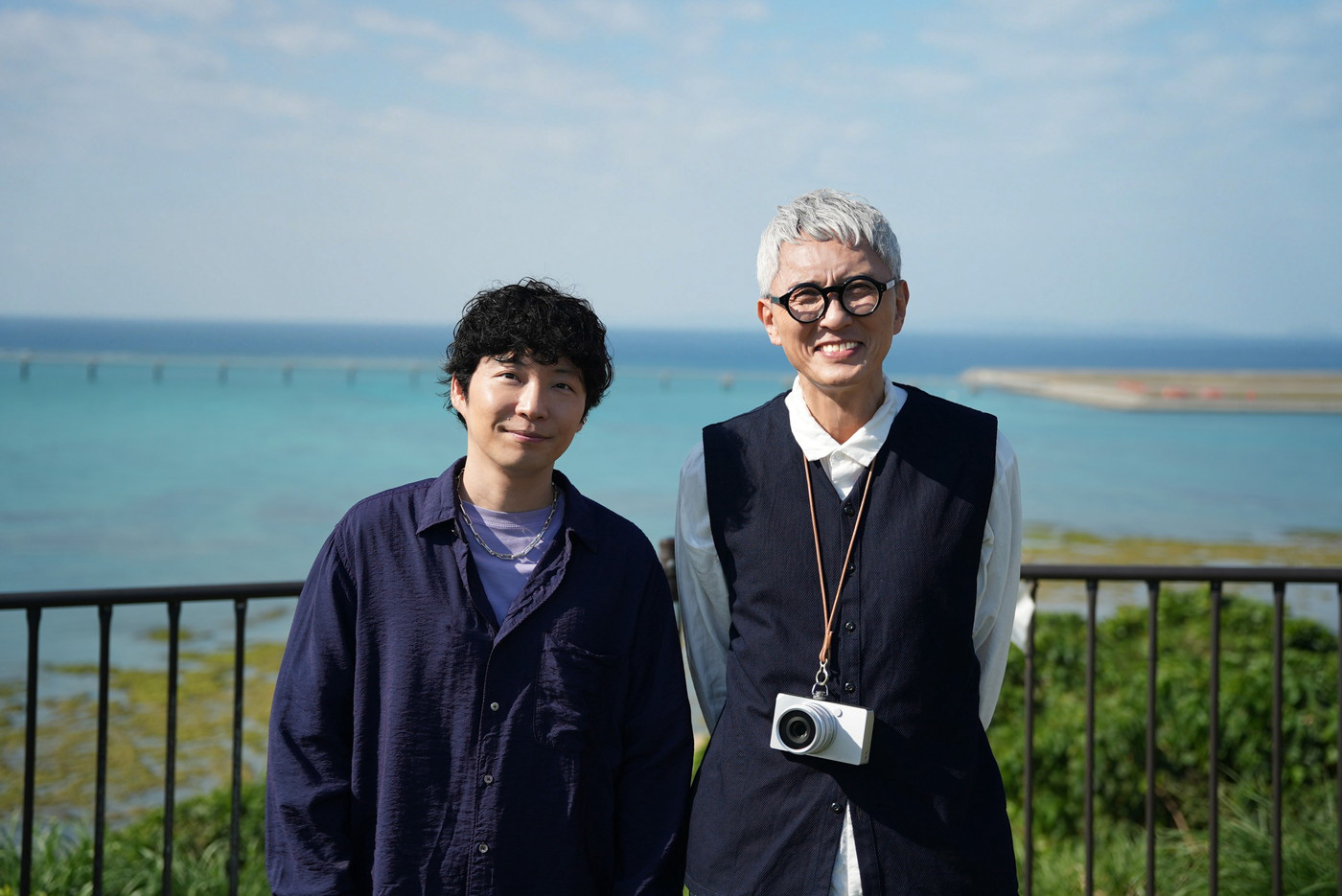 星野源と松重豊がハンモックに揺られながら、ただ音楽を聴く！『星野源と松重豊のおともだち』三度目の旅の舞台は沖縄